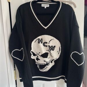 Heaven Can Wait Knit black and white skull sweater 

Size large